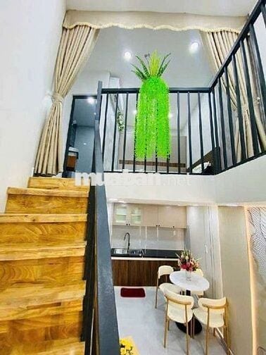 NHÀ 2 TẦNG ĐẸP — PHƯỜNG 15 TÂN BÌNH -PHẠM VĂN BẠCH   (2m x 8m)
