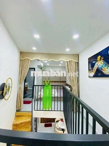 NHÀ 2 TẦNG ĐẸP — PHƯỜNG 15 TÂN BÌNH -PHẠM VĂN BẠCH   (2m x 8m)