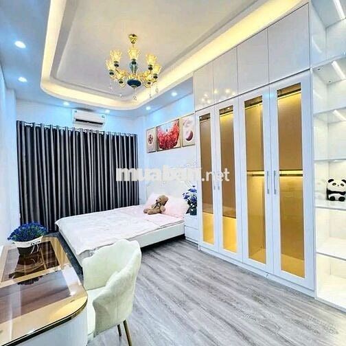 Hồ Tùng Mậu - 36m2 nở hậu - 5 tầng full nội thất sát phố chỉ 8 tỷ