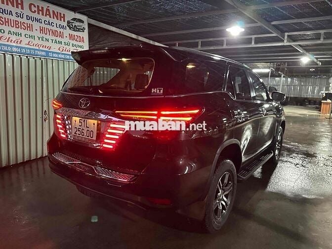 Toyota Fortuner 2017 2.7V 4x2 - 106000 km 599Tr