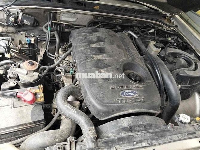 Ford Everest 2009 - 10023 km