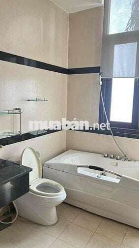 Cho Thuê Biệt Thự Gần Nhà Thờ Giáo Sứ Sơn Lộc 1500M2 Full Nội Thất