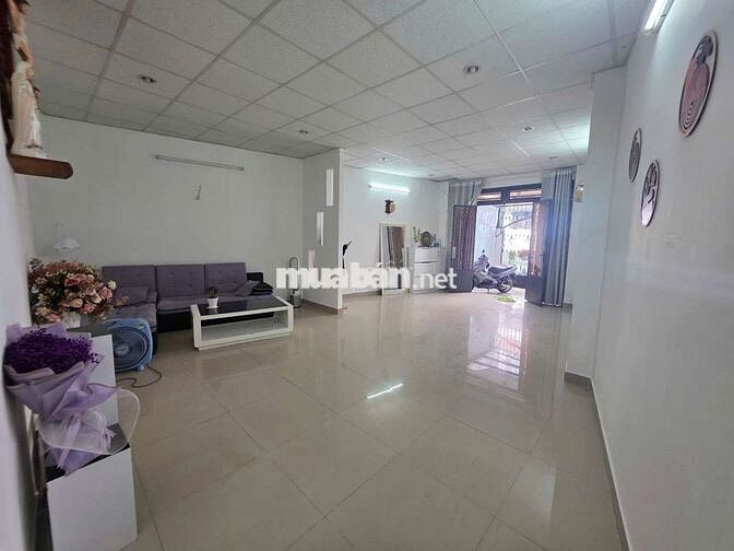 Cho thuê nhà hẻm xe hơi đường lê trọng tấn dt 5x15m full nội thất