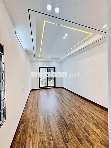 🏠 Nhỉnh 6 tỷ-  nhà mới 6 tầng thang máy ở Cự Khối - Long Biên ở ngay