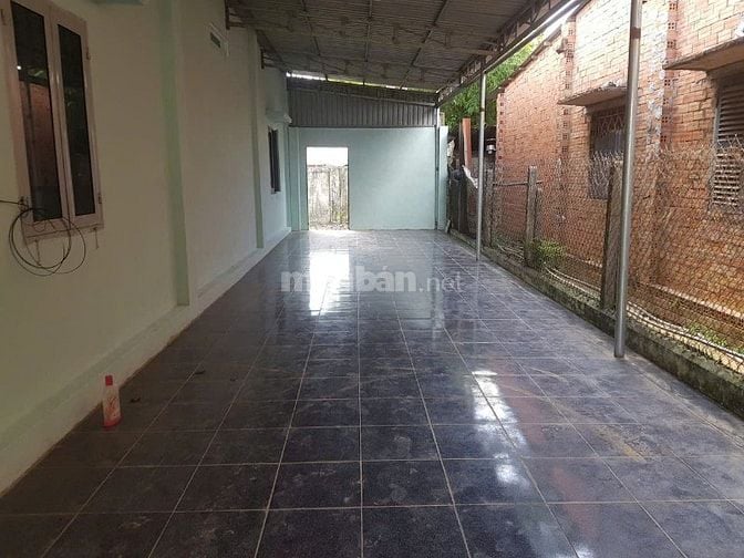 Đường Cuối Cần Bán nhanh Căn Nhà ngay Gia Lộc208m2 Sổ hồng riêng 750tr
