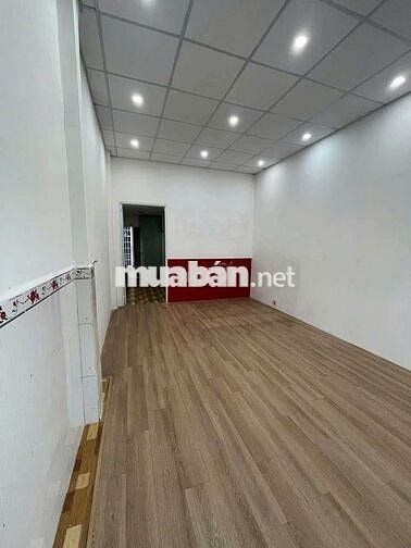 Cho thuê mặt bằng mặt tiền đường Nguyễn Thị Thập nguyên căn riêngbiệt