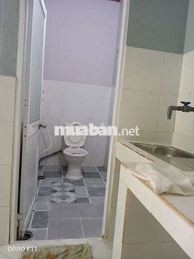 Phòng trọ có ban công thoáng mát, an ninh, yên tĩnh