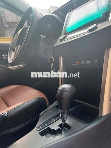Toyota Innova 2.0G 2018 - 91000km