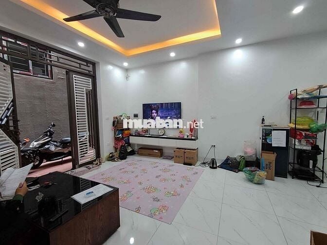 Nhà 4 tầng Kiến Hưng 36m , 6,3 tỷ cách ô tô tránh đỗ 150m