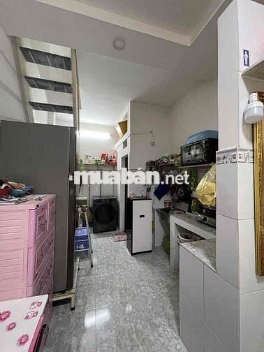 2.43Tỷ- bán nhà Quận 6, Dt 20m2- 2 tầng, Lò Gốm- Sổ riêng
