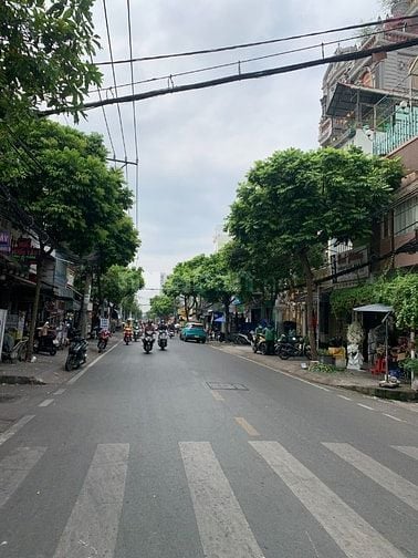 NHÀ P3 Q8 MẶT TIỀN ÂU DƯƠNG LÂN - CÁCH CẦU CHỮ Y 300m -  4 TẦNG BTCT.