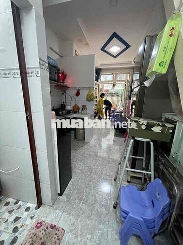 2.43Tỷ- bán nhà Quận 6, Dt 20m2- 2 tầng, Lò Gốm- Sổ riêng