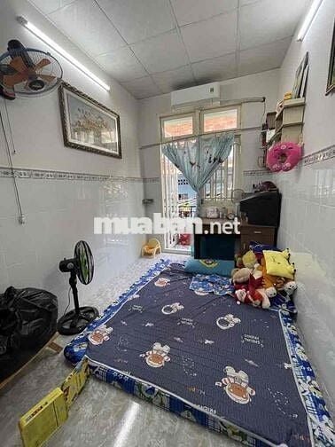 2.43Tỷ- bán nhà Quận 6, Dt 20m2- 2 tầng, Lò Gốm- Sổ riêng