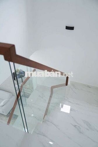 BÁN GẤP CĂN NHÀ CHÍNH CHỦ MẶT TIỀN ĐƯỜNG HÙNG VƯƠNG