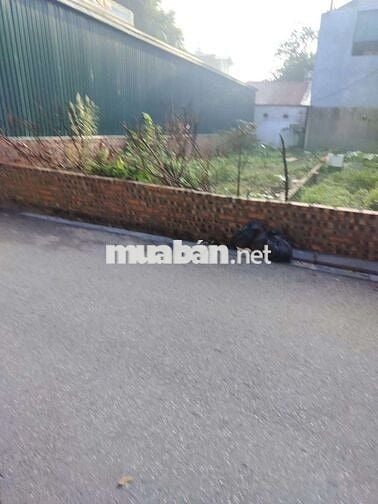 DT 72m đất vuông vắn ,đường thông ,ô tô đỗ cửa vài bước ra hồ điều hòa