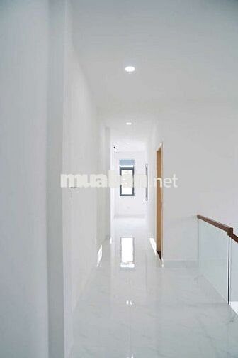 BÁN GẤP CĂN NHÀ CHÍNH CHỦ MẶT TIỀN ĐƯỜNG HÙNG VƯƠNG