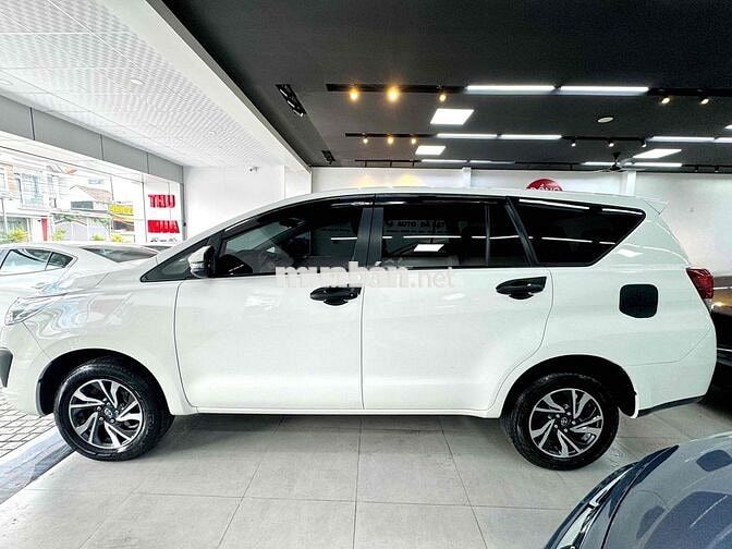Toyota Innova 2023 2.0E MT - 38000 km