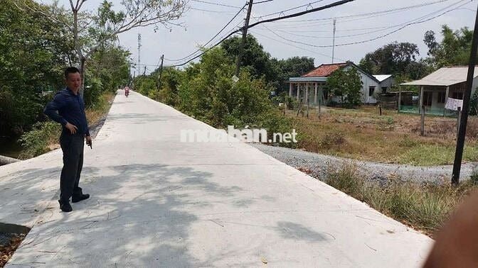 Định cư_bán Rẻ TS nhà có 10trM làm Vườn Sinh thái An nhàn HƯNG LONG BC