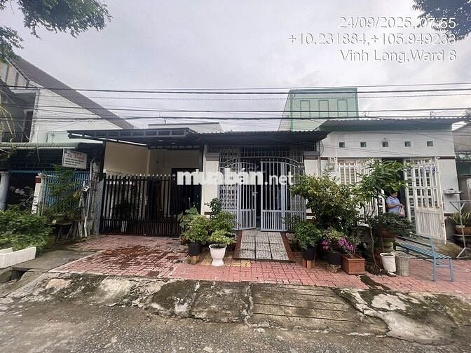 Chính chủ bán nhà mặt tiền 80m2, 2 PN, Đinh Tiên Hoàng, TP. Vĩnh Long
