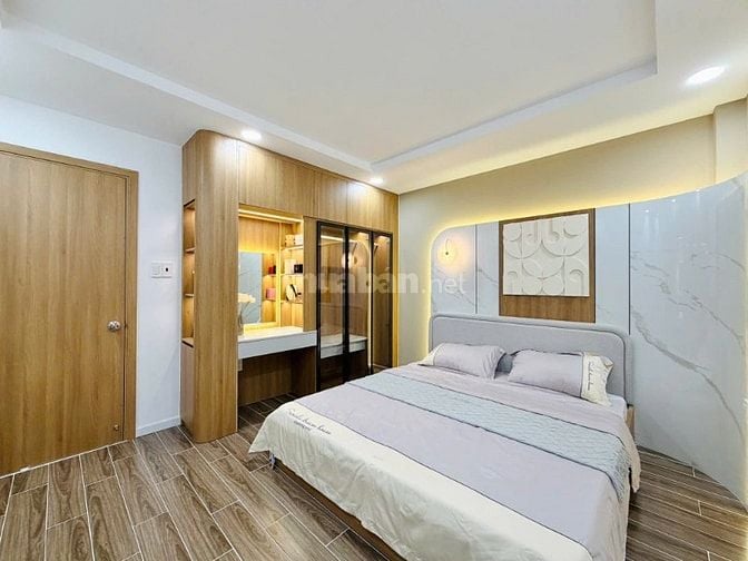 Bán nhà HXH + xây mới + Tặng NTCC trung tâm Gò Vấp