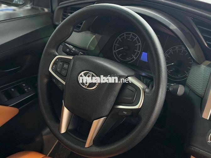 Toyota Innova 2023 2.0E MT - 38000 km