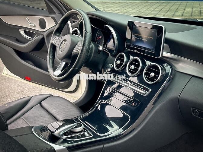 Mercedes Benz C200 sx 2016 - 60,000 Miles cọp.
