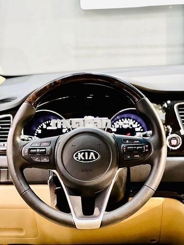 Kia Sedona 2020 3.3 GAT Premium - 60,000 km.