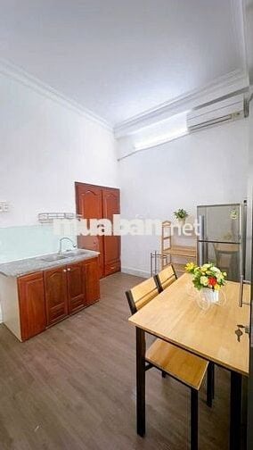 CHO THUÊ CĂN HỘ 1 PHÒNG NGỦ TÁCH BẾP, BAN CÔNG RỘNG , BÌNH THẠNH