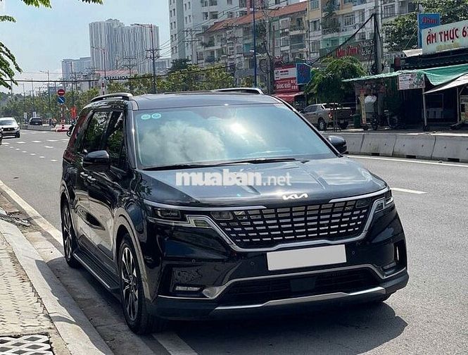 Kia Carnival 2.2D Signature 2024 - 15000 km