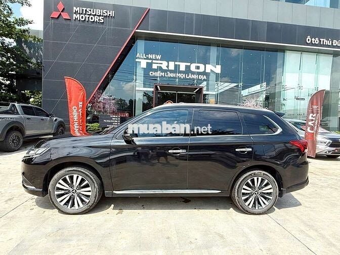 Mitsubishi Outlander CVT 2024 Màu Đen - Odo 16.200