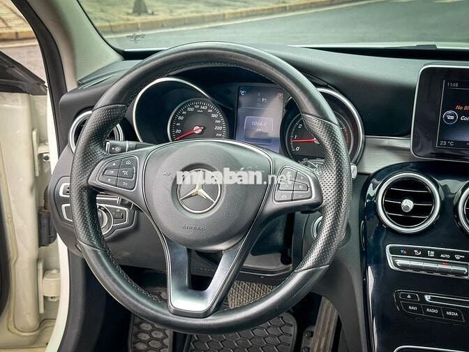 Mercedes Benz C200 sx 2016 - 60,000 Miles cọp.