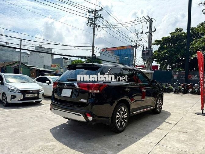 Mitsubishi Outlander CVT 2024 Màu Đen - Odo 16.200