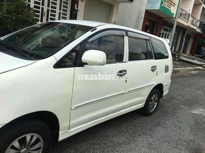 Toyota Innova 2013 2.0J - 123456