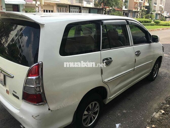 Toyota Innova 2013 2.0J - 123456