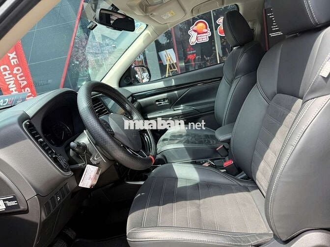 Mitsubishi Outlander CVT 2024 Màu Đen - Odo 16.200