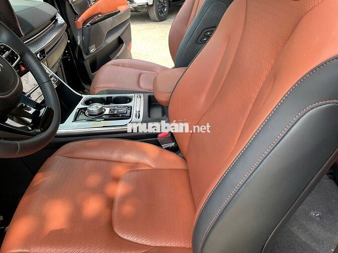 Kia Carnival 2.2D Signature 2024 - 15000 km