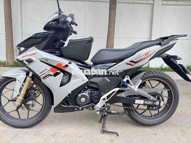 Cần bán Winner X V3 bstp ABS màu xám xi măng