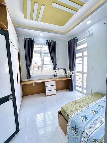 NHÀ ĐẸP LẠC LONG QUÂN- P.10- TÂN BÌNH- 3 TẦNG NGANG 4,2M- HẺM THÔNG