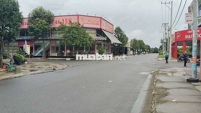 150m2, sổ sẵn,TC 100%, CC ngay,giá 1ty800tr, Ngay chợ KCN Bàu Bàng