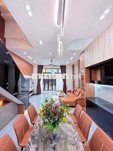CHỦ CẦN TIỀN – BÁN NHANH NHÀ 3 TẦNG ĐẸP TẠI LIÊN CHIỂU, ĐÀ NẴNG  📍 Vị