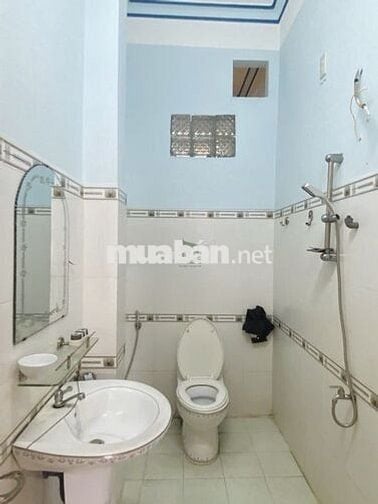 CHO THUÊ NHÀ Ở KINH DOANH 4 TẦNG – 5 PHÒNG NGỦ, NGUYỄN TẤT THÀNH