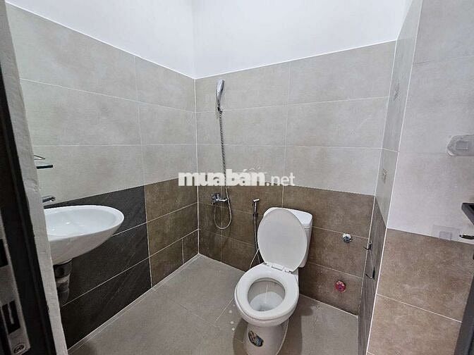 CHO THUÊ PHÒNG NGAY CITYLAND , MỚI 100% GẦN LOTTE NVL