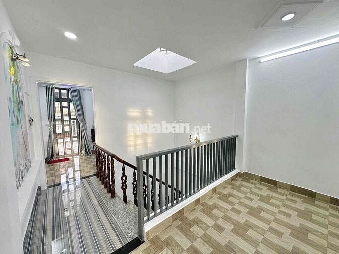 NHÀ 4 TẦNG - 5PN - 5WC - HẺM 7M OTO ĐẬU TRONG NHÀ