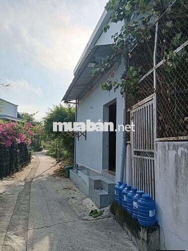 Bán nhà mặt tiền Đoàn Nguyễn Tuấn