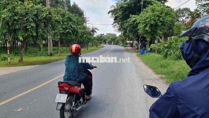 CẦN TIỀN XẢ LỖ 680TR LÔ GỐC LIÊU BÌNH HƯƠNG 200m2 (10x20)