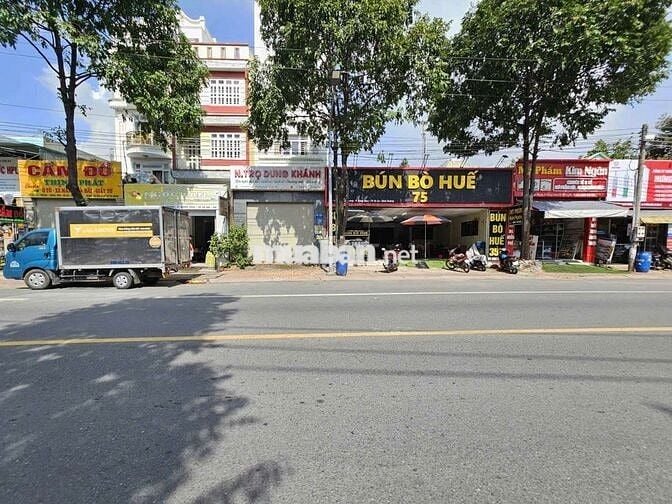 Nhà mặt tiền 411m ngang 9,5m mặt tiền Hai Bà Trưng gần BigC Go Dĩ An