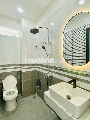 Cho thuê nhà mới hẻm 9m Đặng Thùy Trâm, DT: 5,5x12m. Trệt 2 Lầu ST