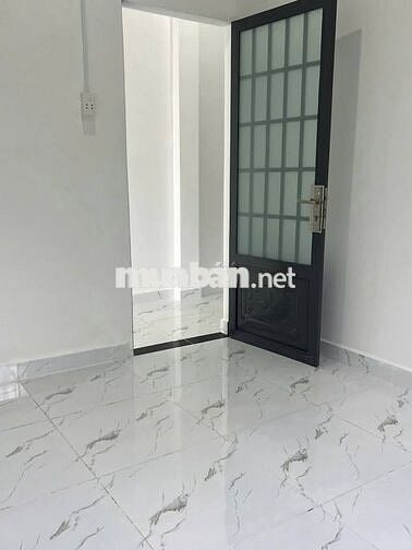 Ngộp bank bán gấp căn nhà ở 1 sẹc Suối Lội DT 150m2, Giá 890tr.