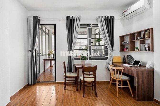 Cho Thuê Căn Hộ Balcony/Sân Vườn, Full Nội Thất, Gần Ngã Tư Hàng Xanh