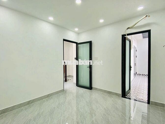 Cho thuê nhà mới hẻm 9m Đặng Thùy Trâm, DT: 5,5x12m. Trệt 2 Lầu ST